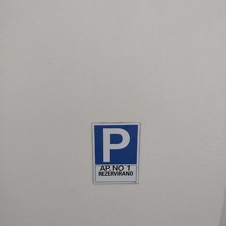 Apartmani Alen Dinjiska Bagian luar foto