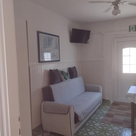 Apartmani Alen Dinjiska Bagian luar foto