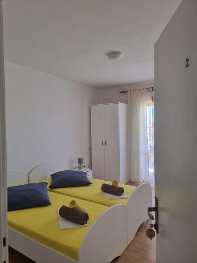 Apartmani Alen Dinjiska Bagian luar foto